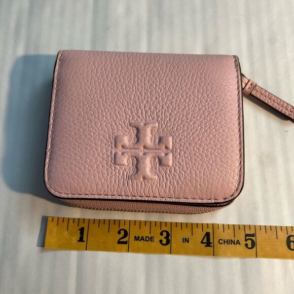 Tory Burch Thea Bifold Light Pink Leather Compact Wallet - Picture 6 of 8